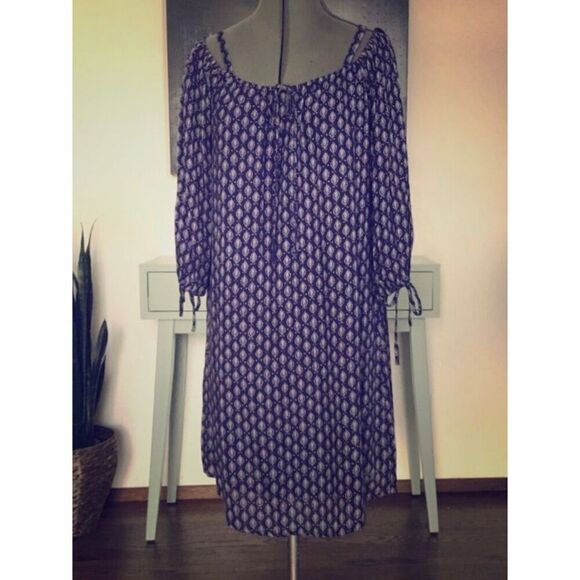 NEW Velvet by Graham & Spencer Women’s S Dress - Picture 9 of 12